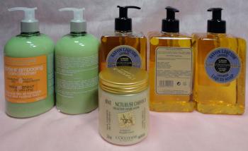 ファイル名: DSC01378.jpg
ファイルサイズ: 75.4KB
→クリックで元のサイズを表示 L'OCCITANE (ロクシタン)